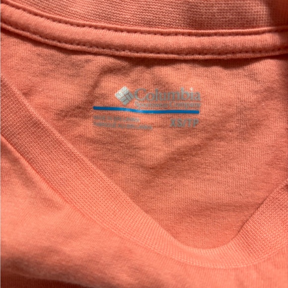 Columbia XS peach tee with white graphic NWOT - Picture 4 of 5
